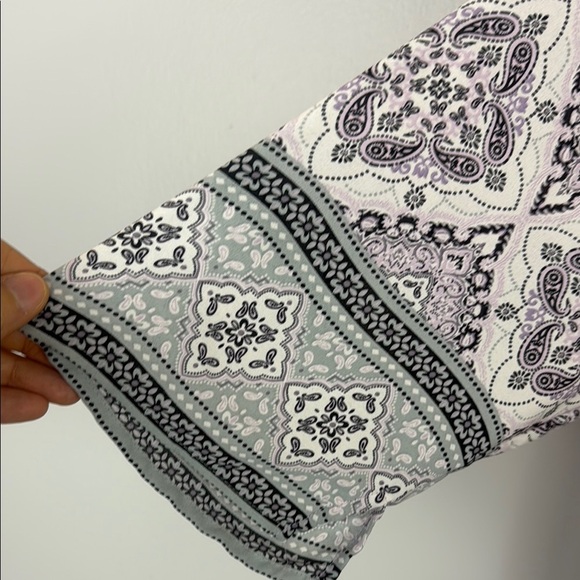 Violet & Claire Lilac Black and White 3/4 Sleeves Graphic Tunic Top Size 1X - Picture 5 of 11